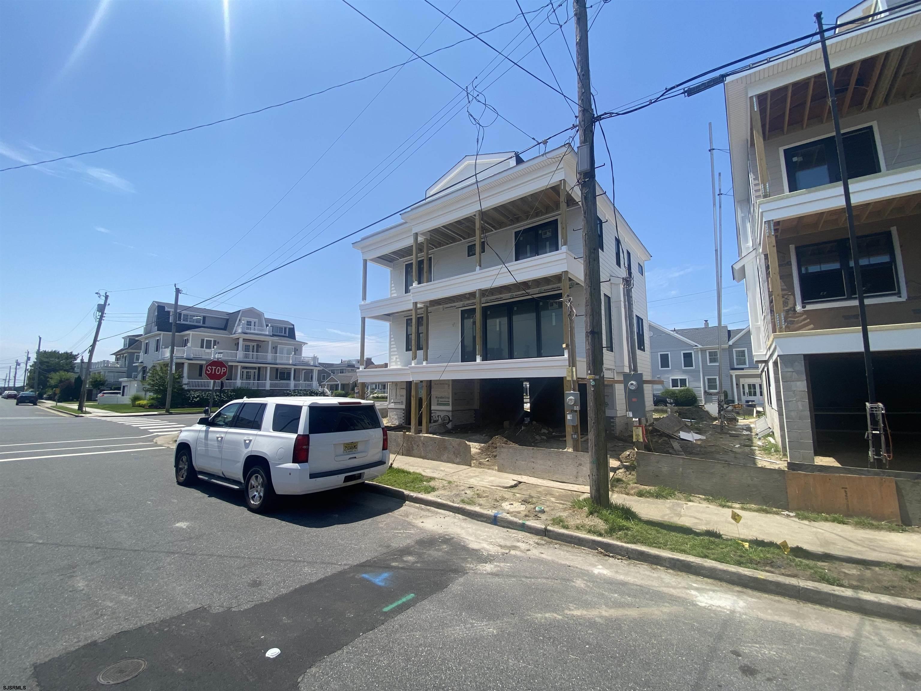 3311 Ventnor Ave