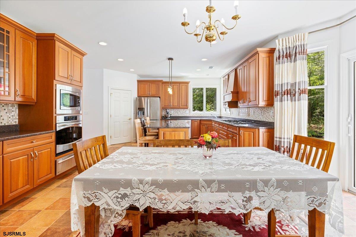 712 Jersey Woods