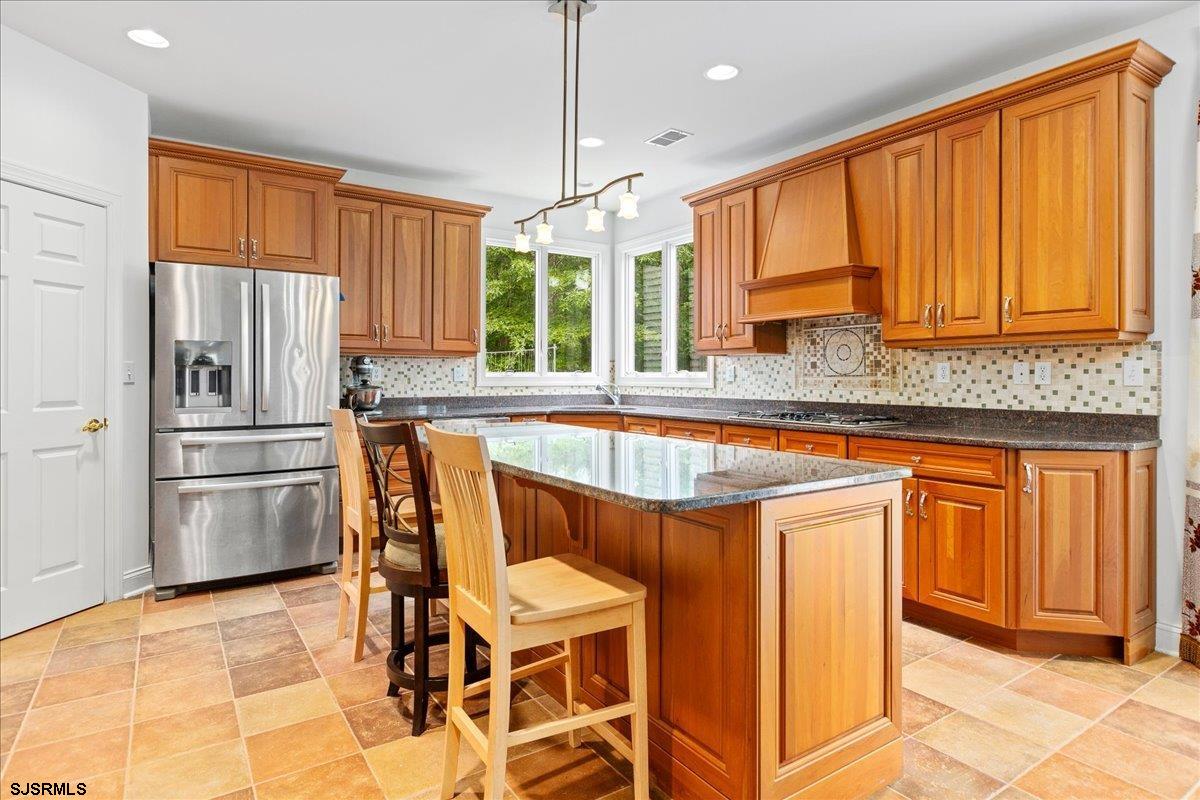 712 Jersey Woods