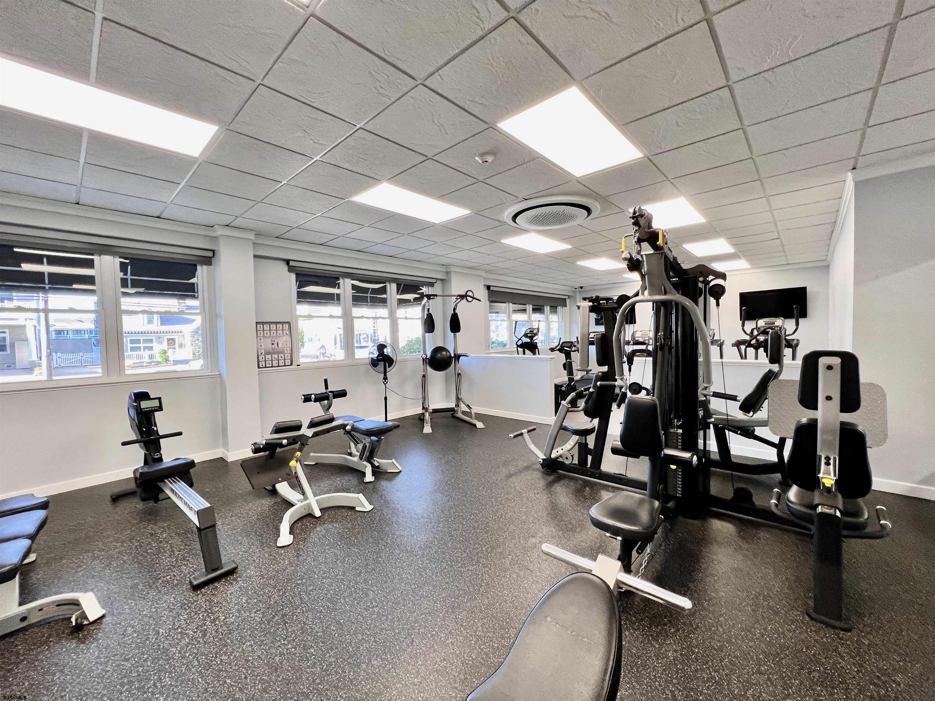 9400 Atlantic Ave Unit: 1115