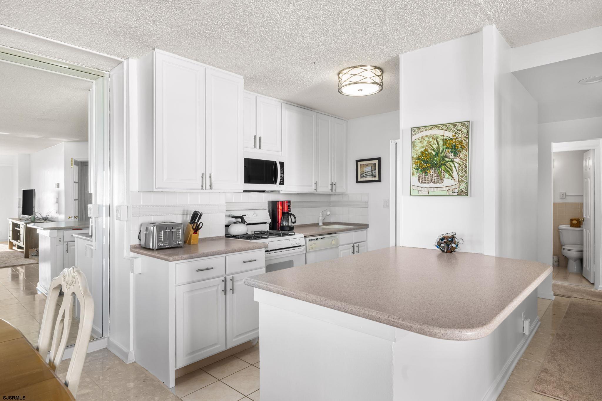 9400 Atlantic Ave Unit: 1115