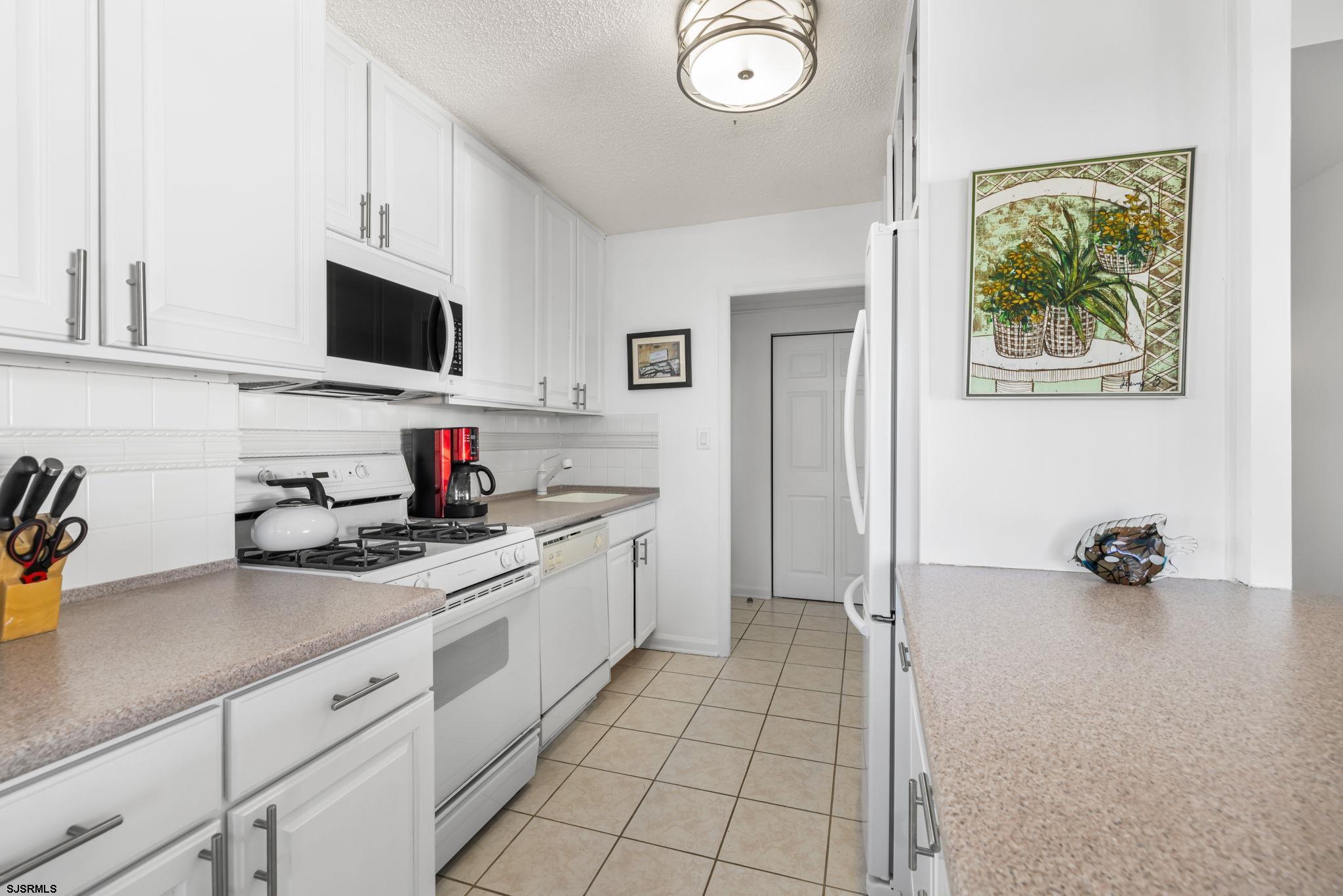 9400 Atlantic Ave Unit: 1115