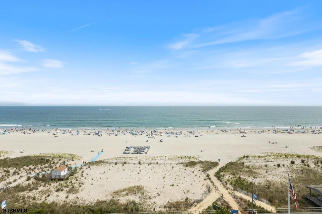 5000 Boardwalk Unit: 715