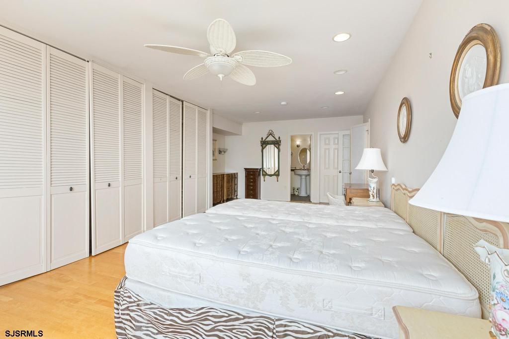 5000 Boardwalk Unit: 715