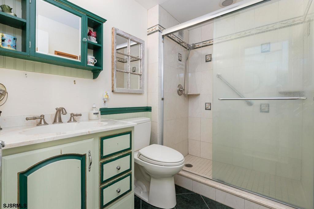5000 Boardwalk Unit: 715