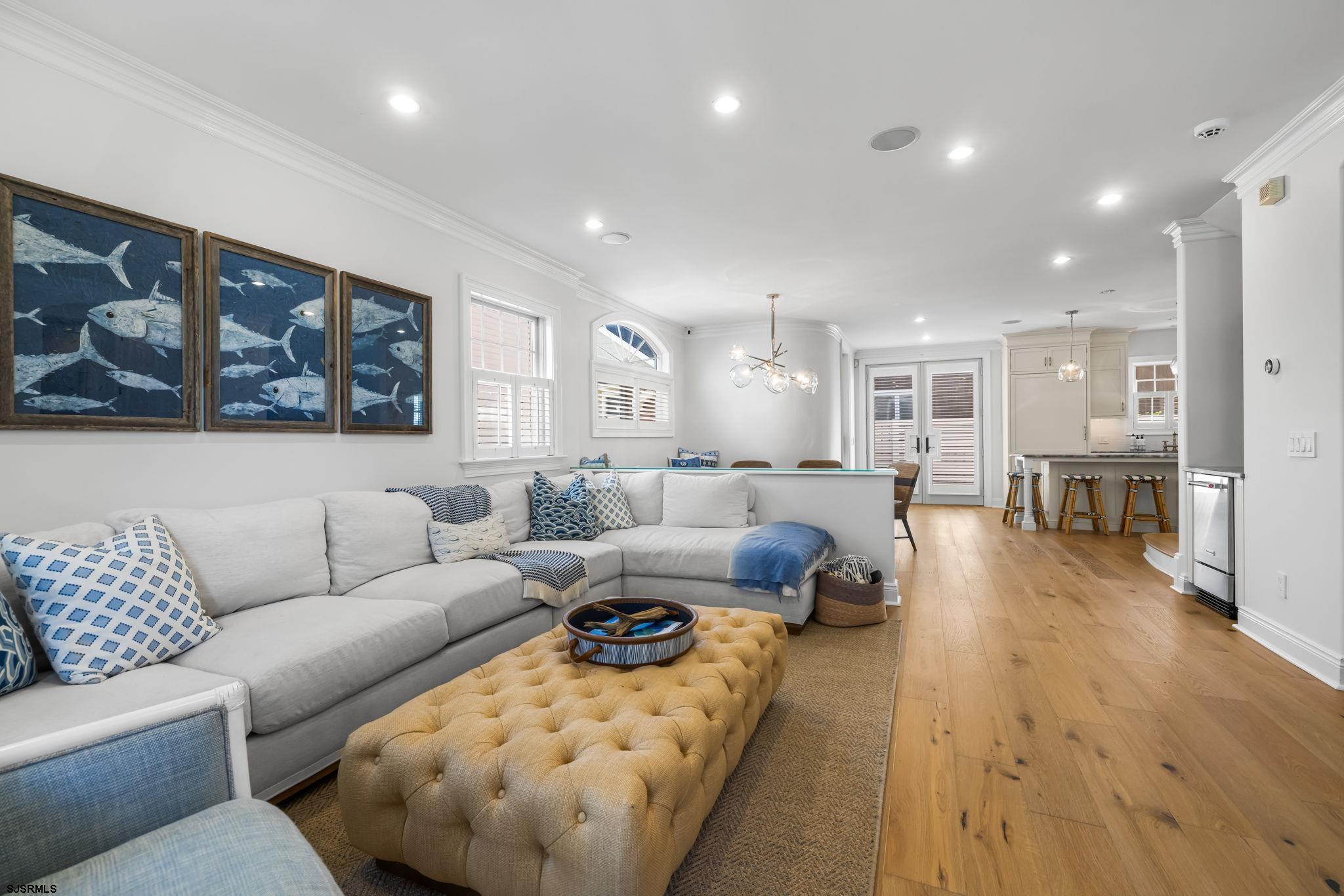 10 S Hanover Ave