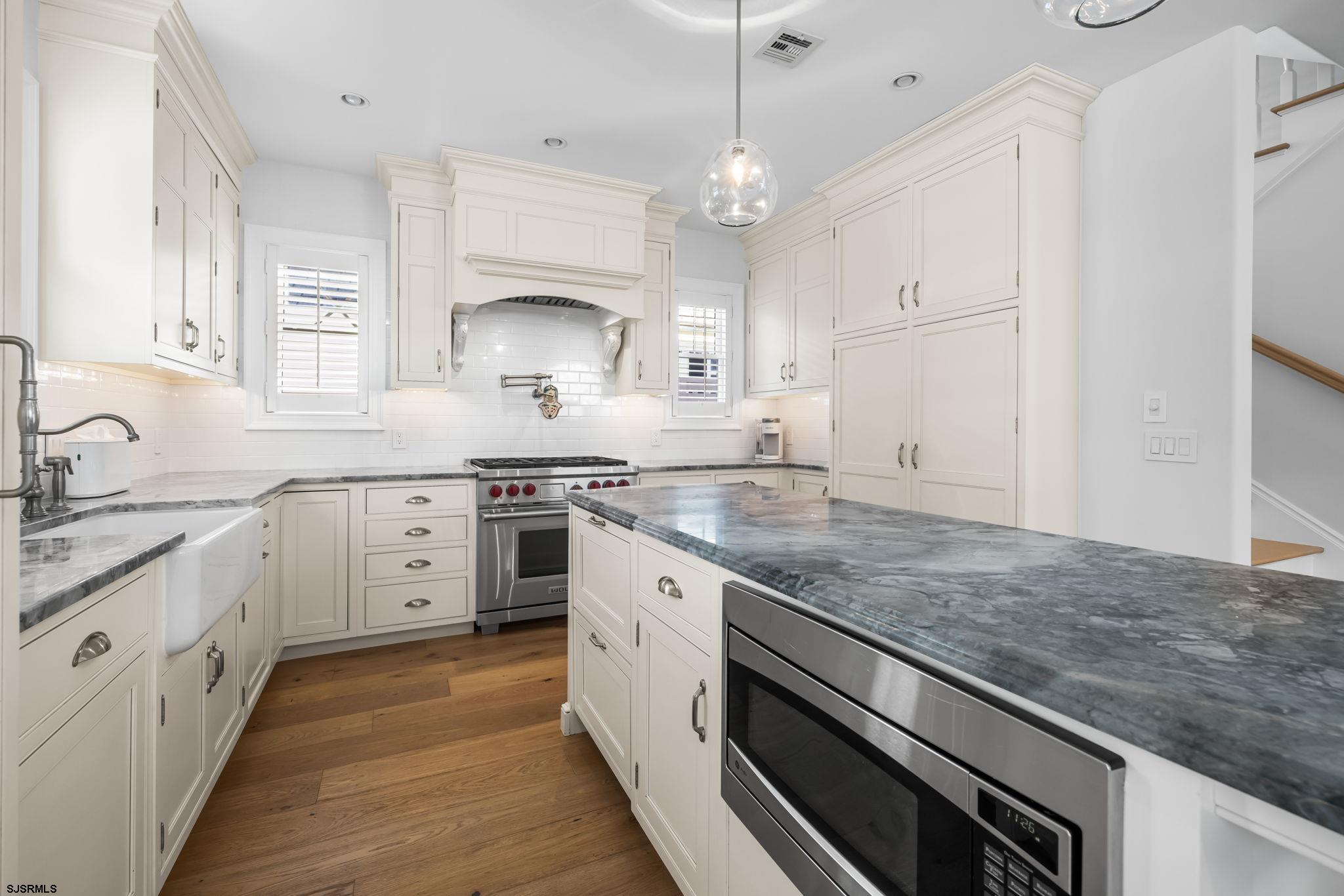 10 S Hanover Ave
