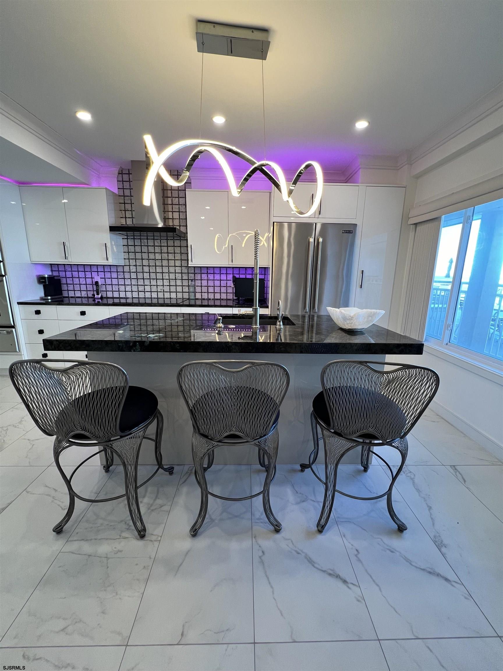 5300 Boardwalk Unit: 107
