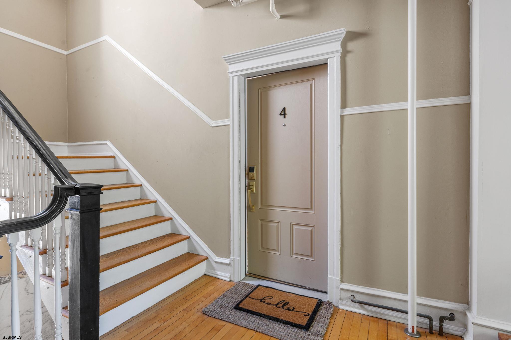 1 S Bartram Ave Unit: 4