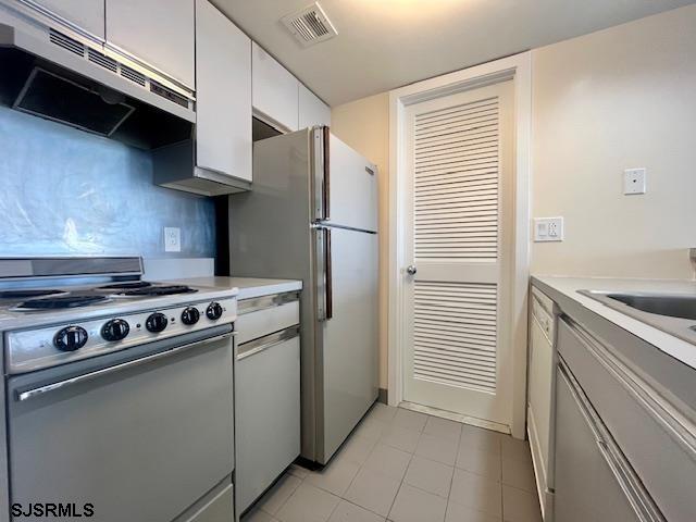 3851 Boardwalk Unit: 1107