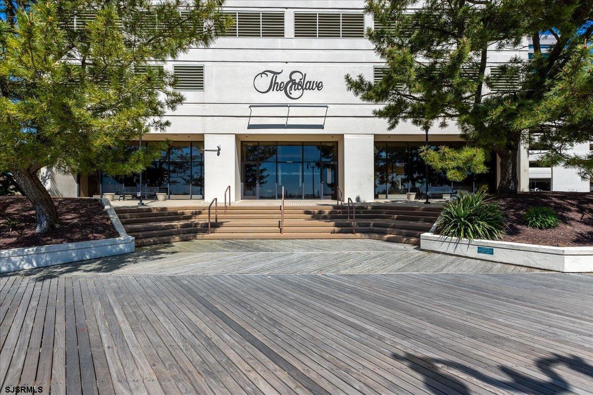 3851 Boardwalk Unit: 1107
