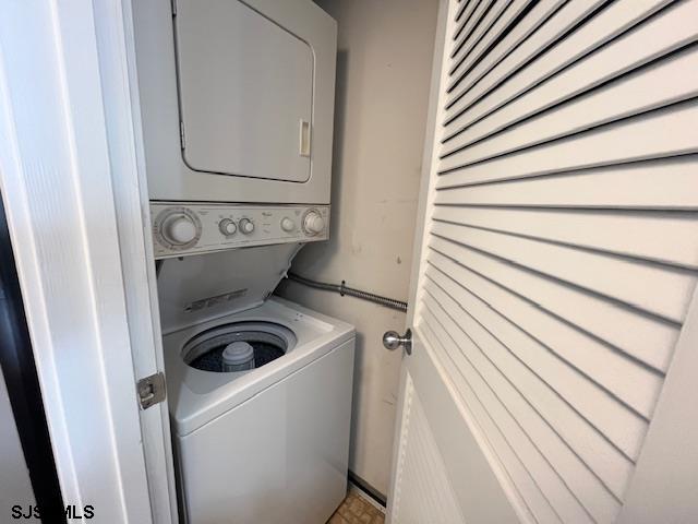 3851 Boardwalk Unit: 1107
