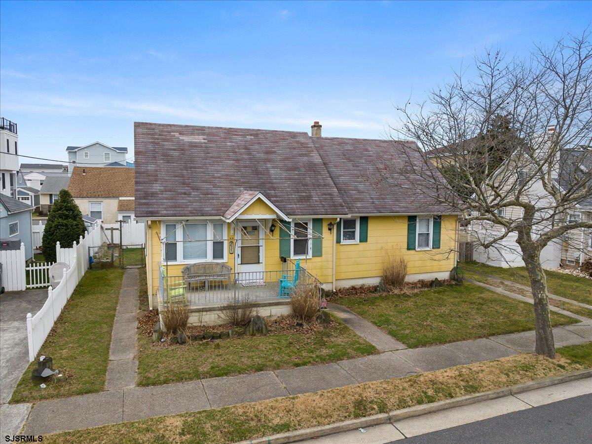 32 N Pelham Ave