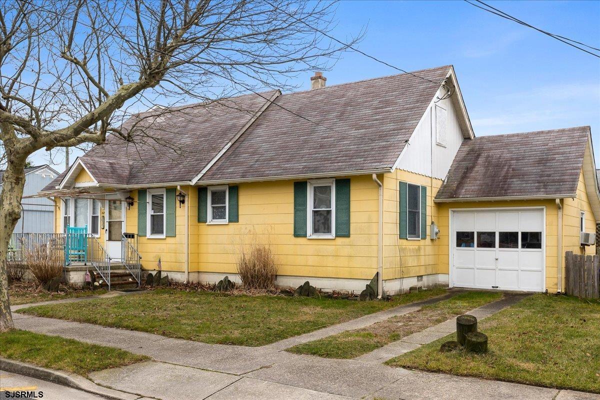 32 N Pelham Ave