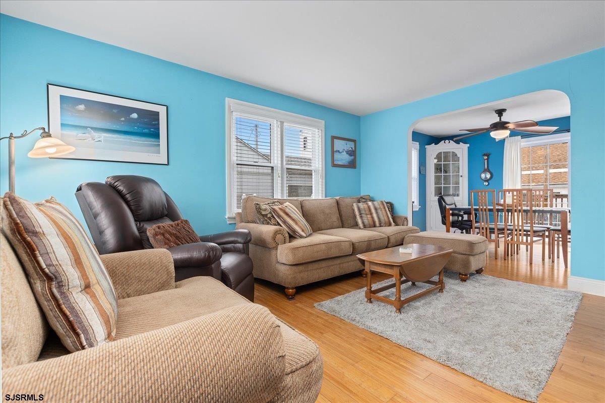 32 N Pelham Ave