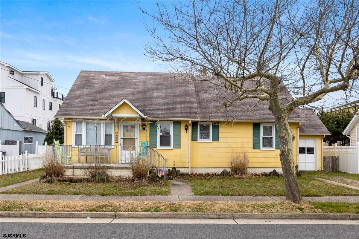32 N Pelham Ave