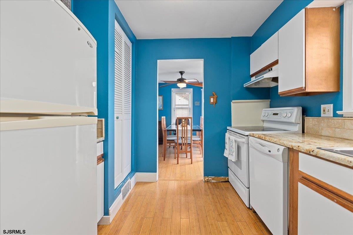 32 N Pelham Ave