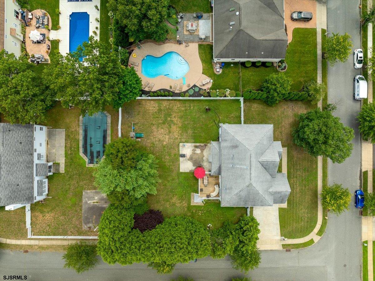 36 Emerald Dr