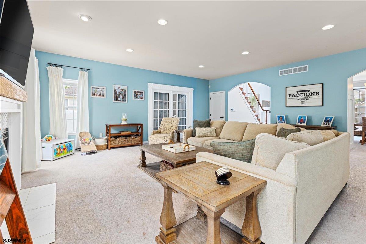 36 Emerald Dr