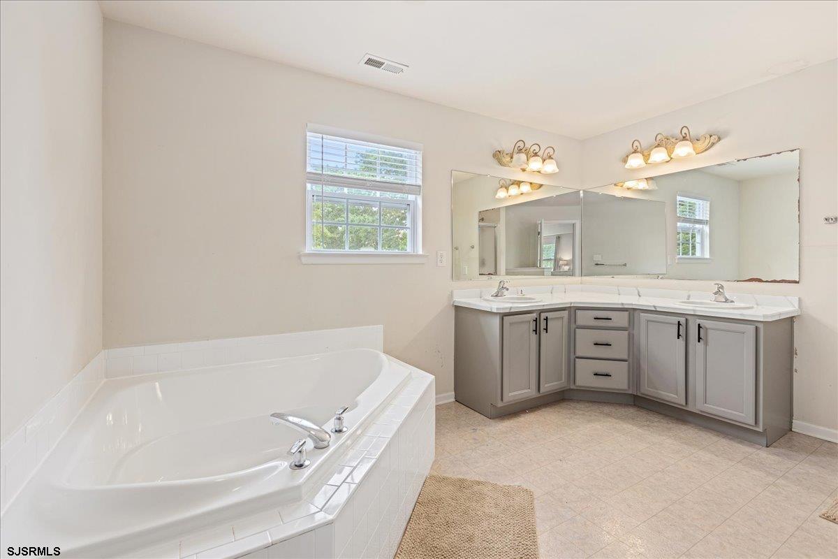 36 Emerald Dr
