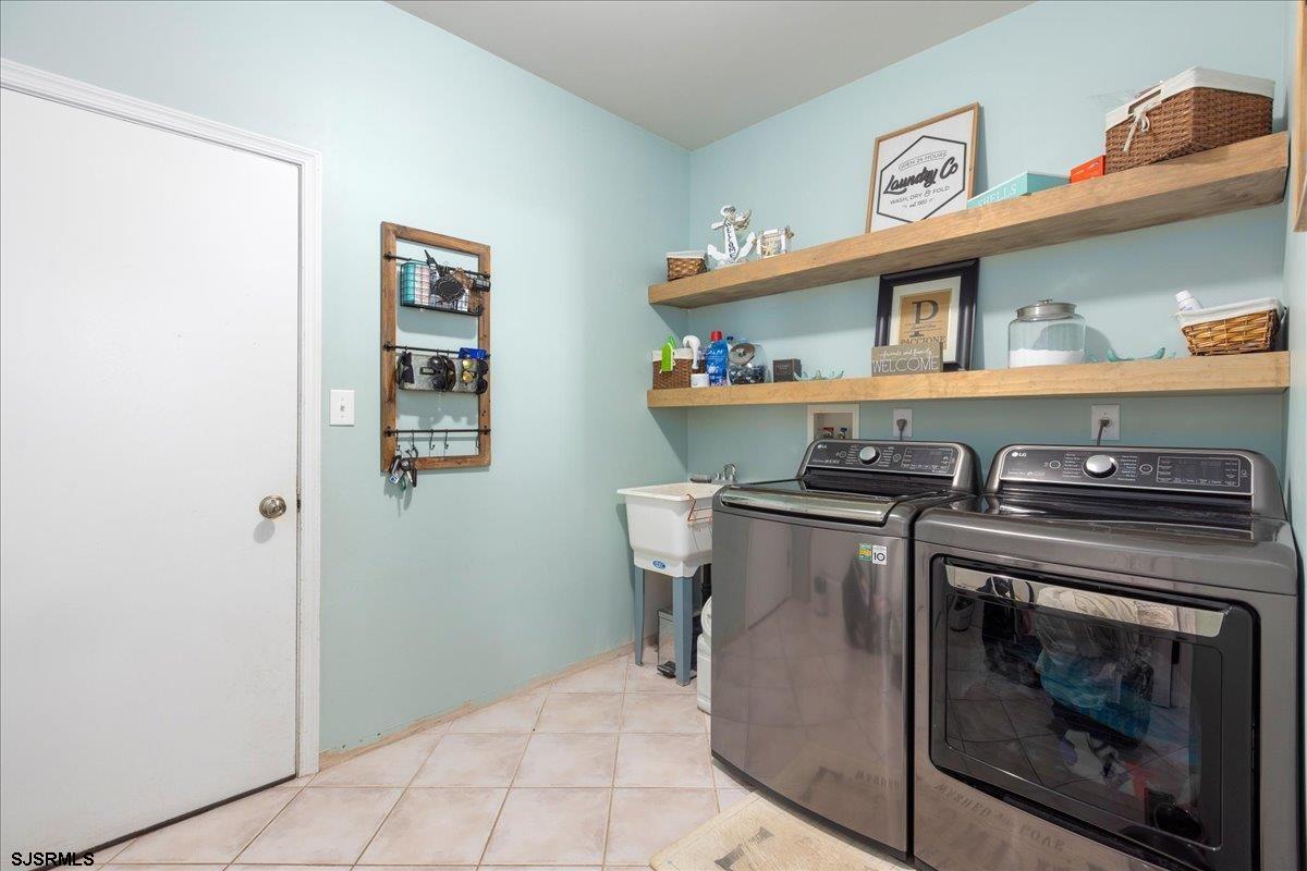 36 Emerald Dr