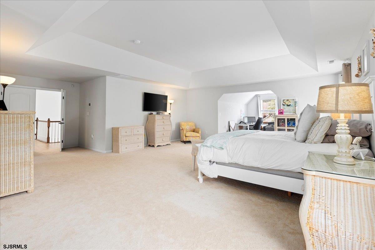 36 Emerald Dr