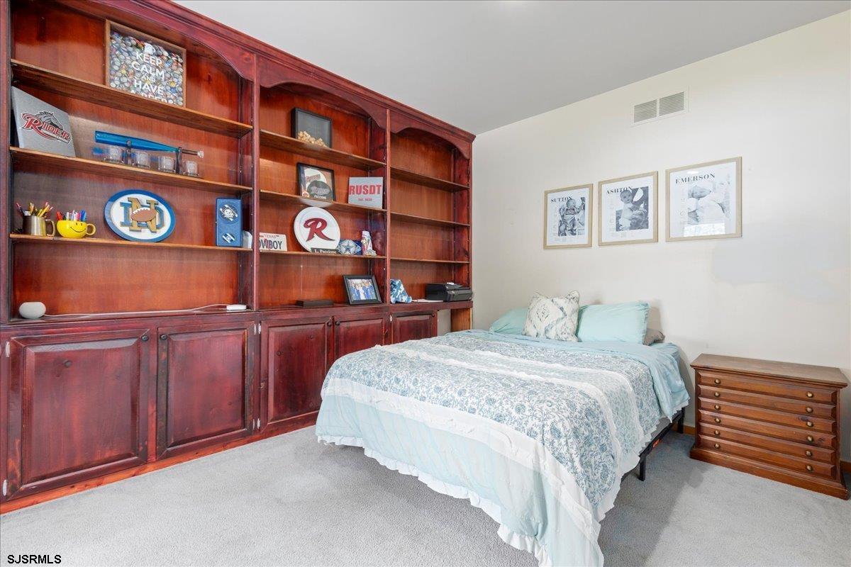 36 Emerald Dr