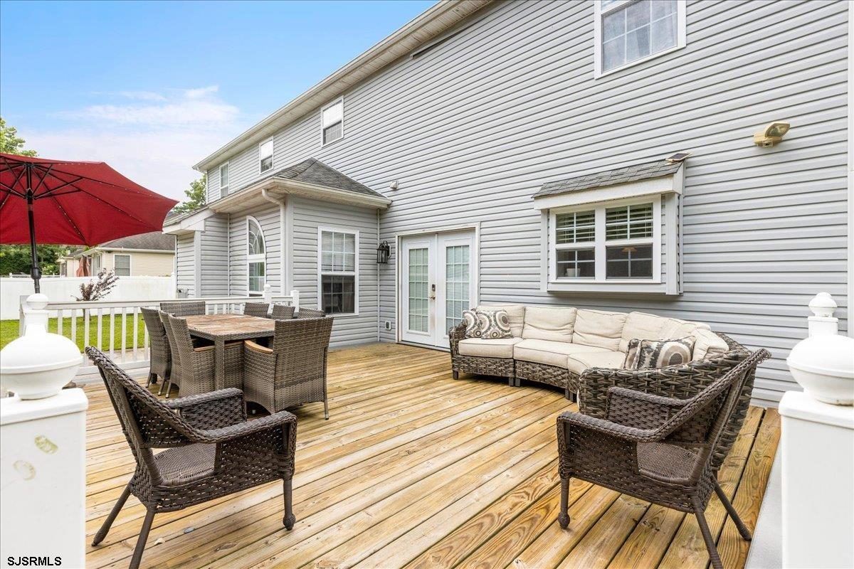 36 Emerald Dr