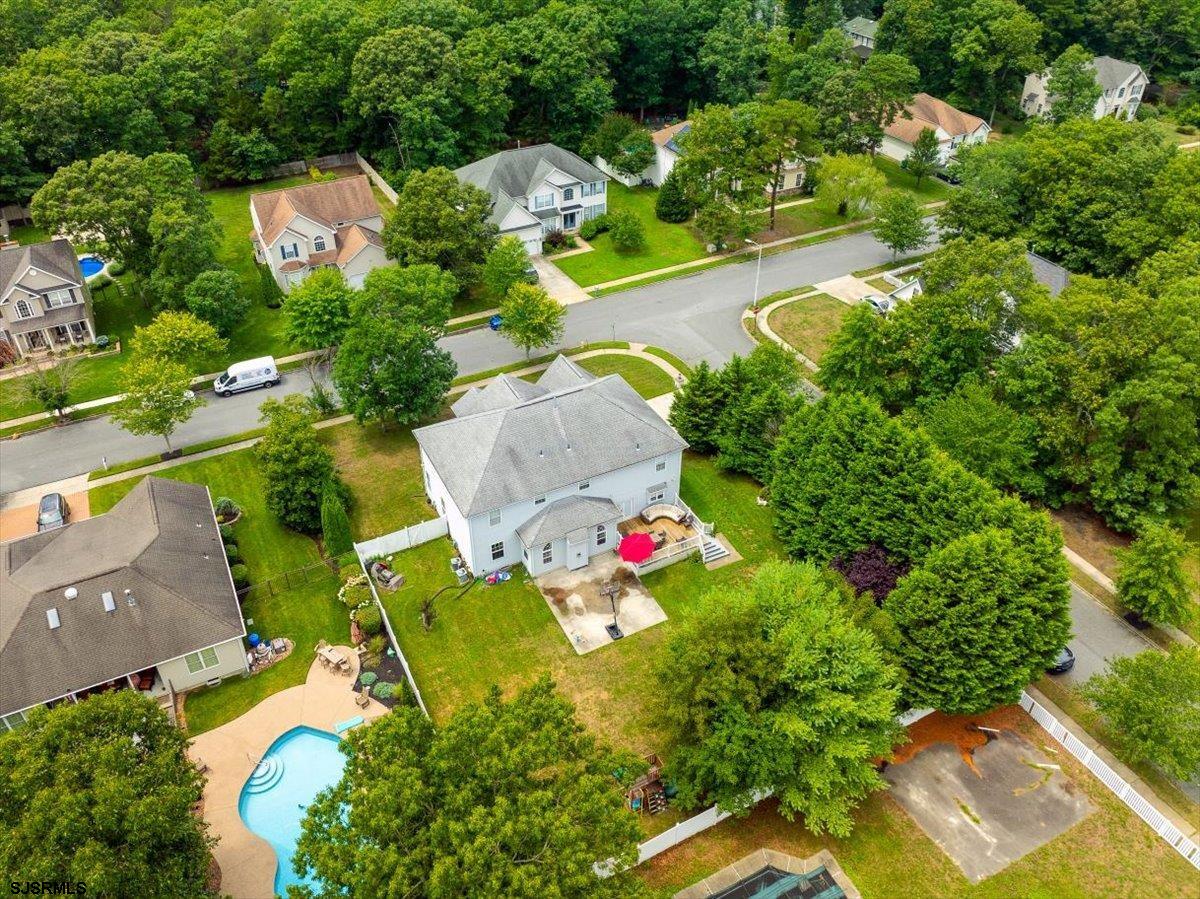 36 Emerald Dr