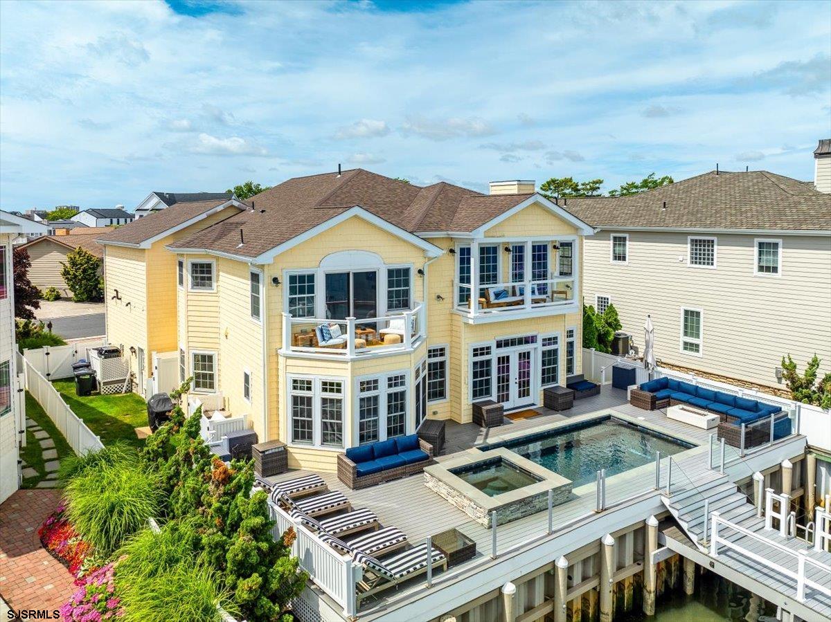 7803 Bayshore Dr