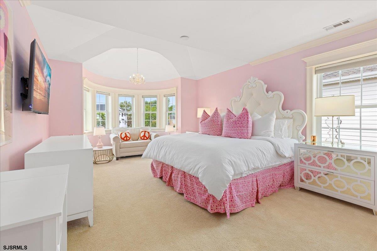7803 Bayshore Dr