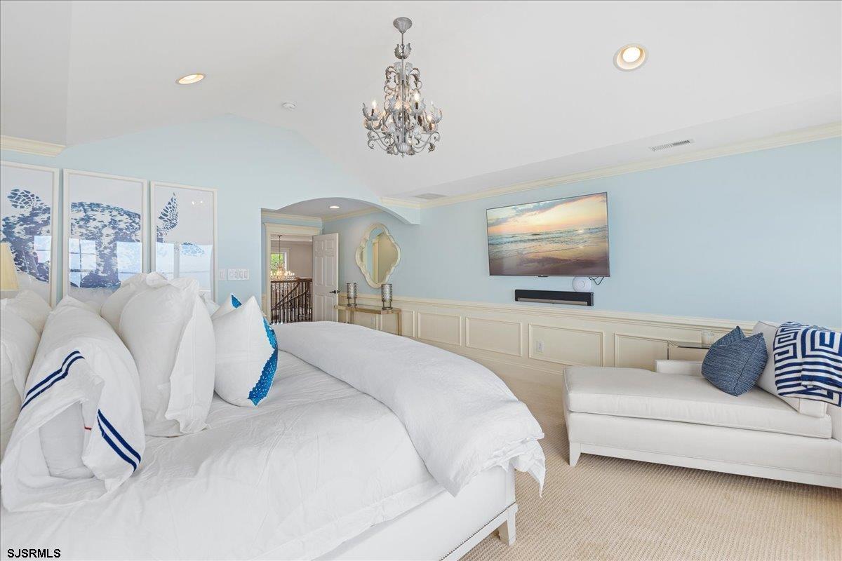 7803 Bayshore Dr