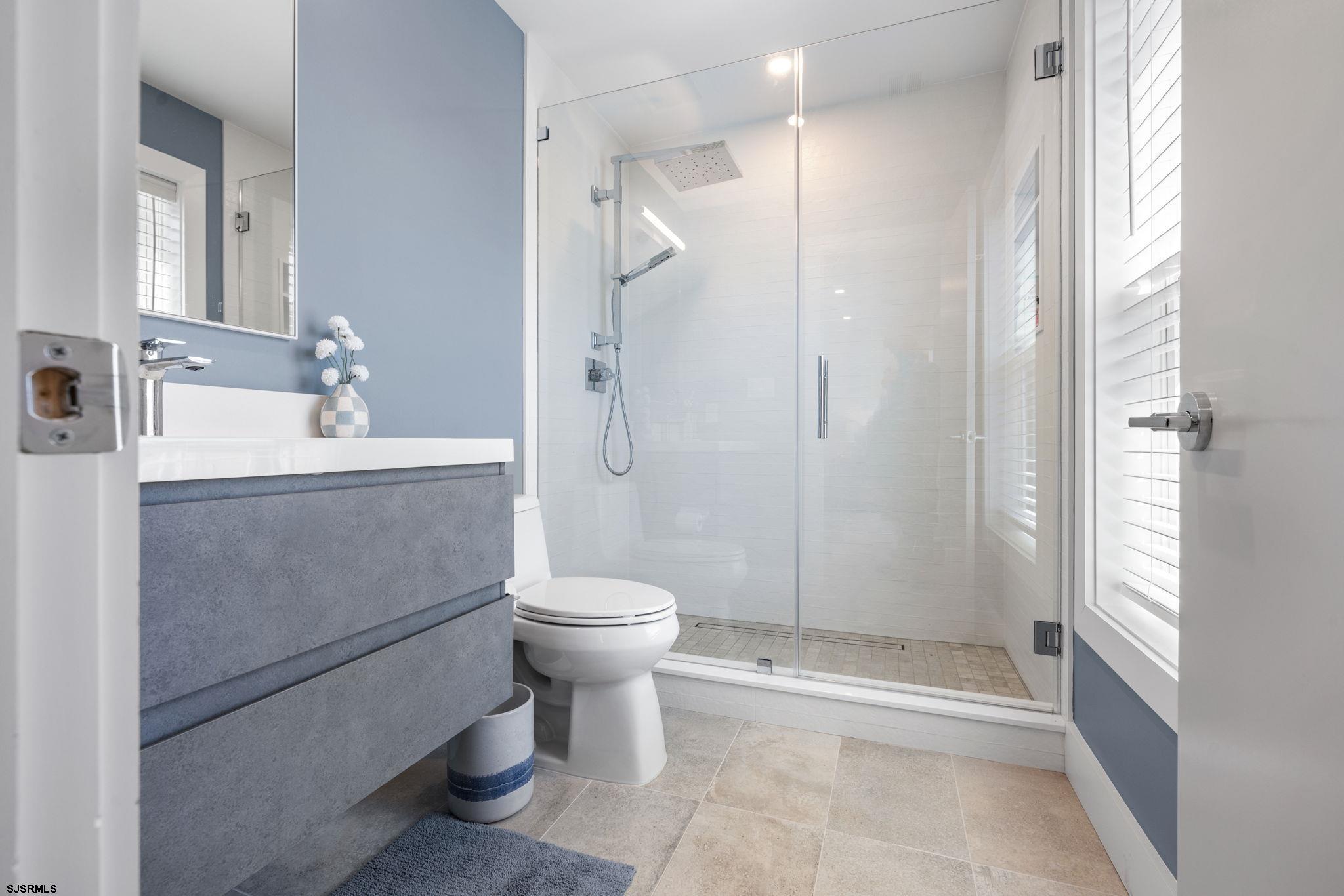 25 N Granville Ave