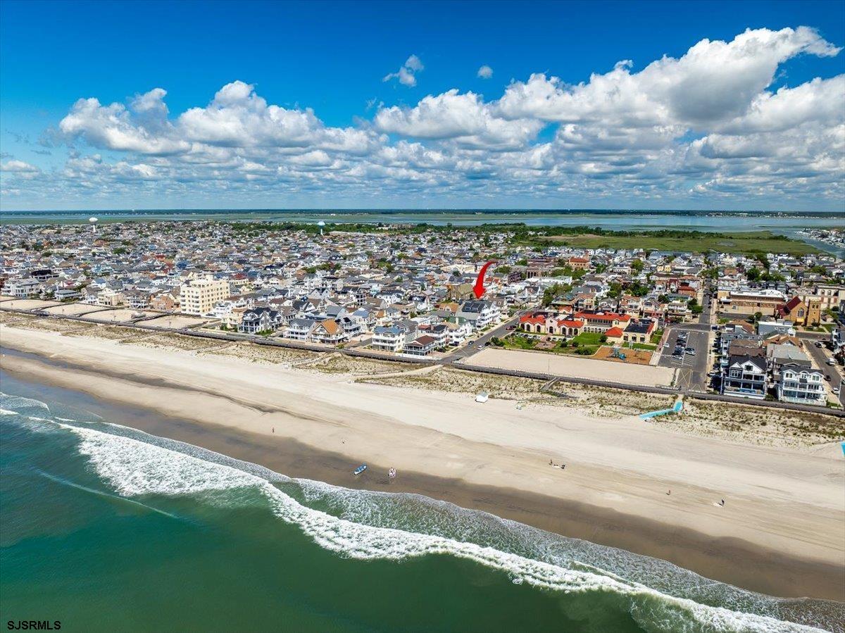 104 S New Haven Ave Unit: #A BEACH BLOCK!