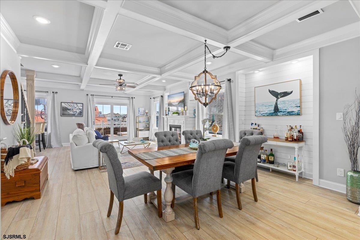 104 S New Haven Ave Unit: #A BEACH BLOCK!