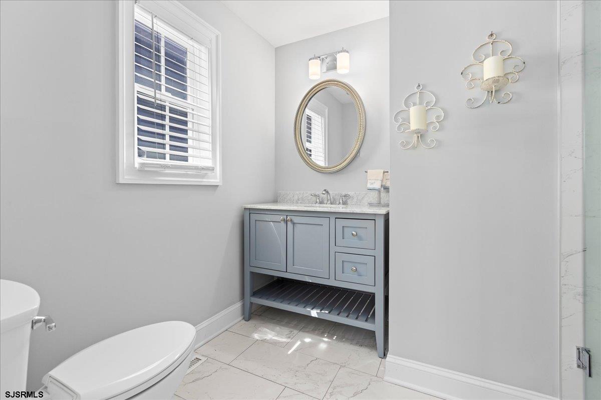 104 S New Haven Ave Unit: #A BEACH BLOCK!