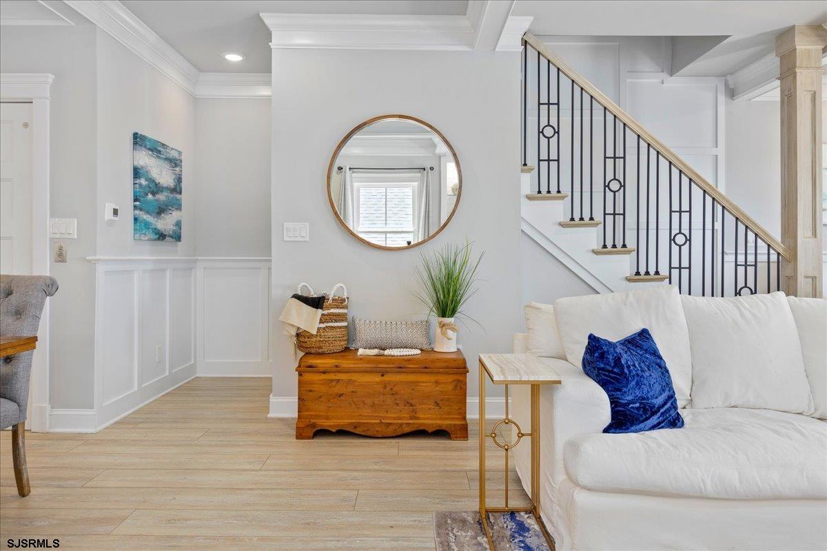 104 S New Haven Ave