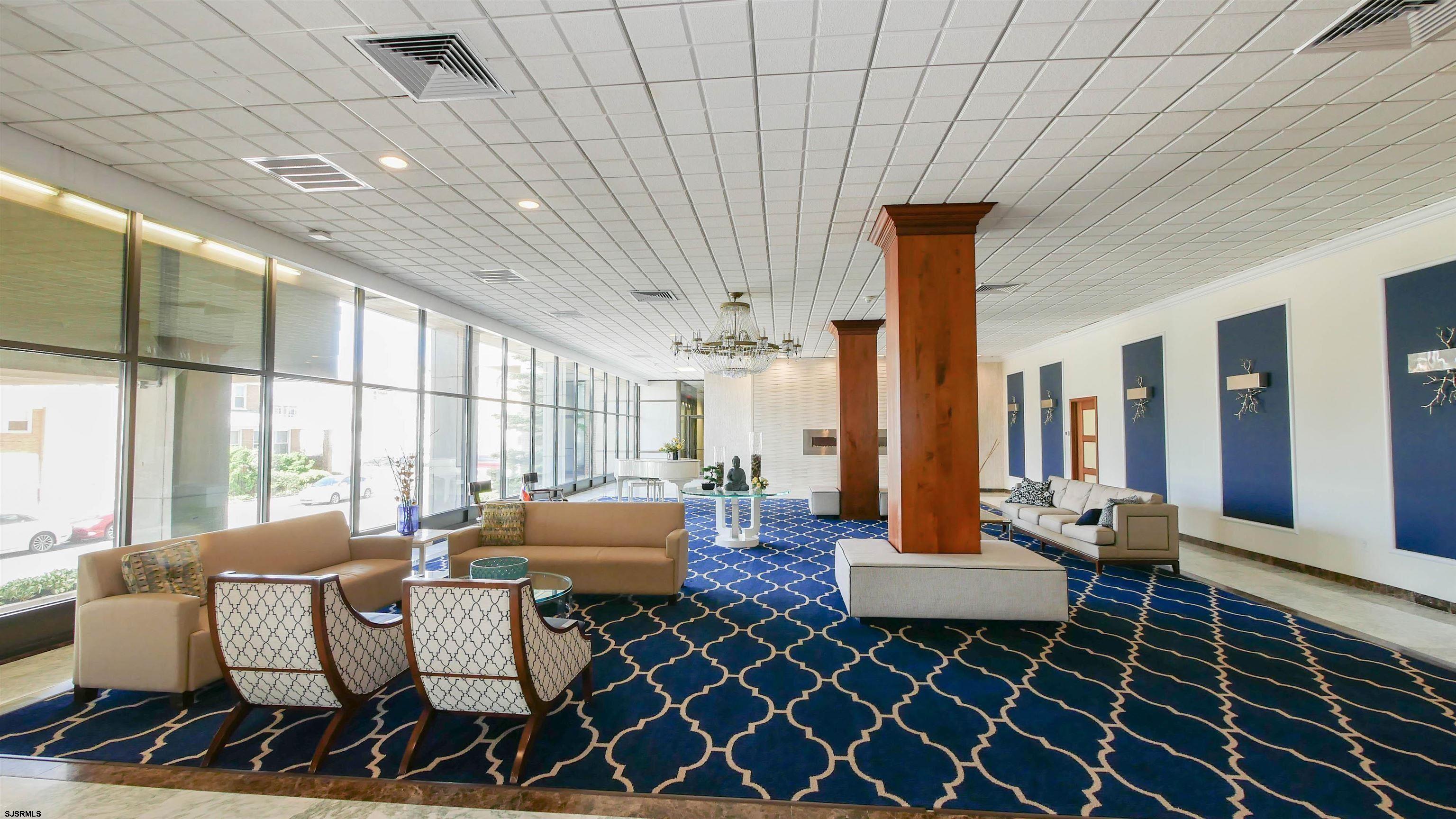 5000 Boardwalk Ave Unit: 213