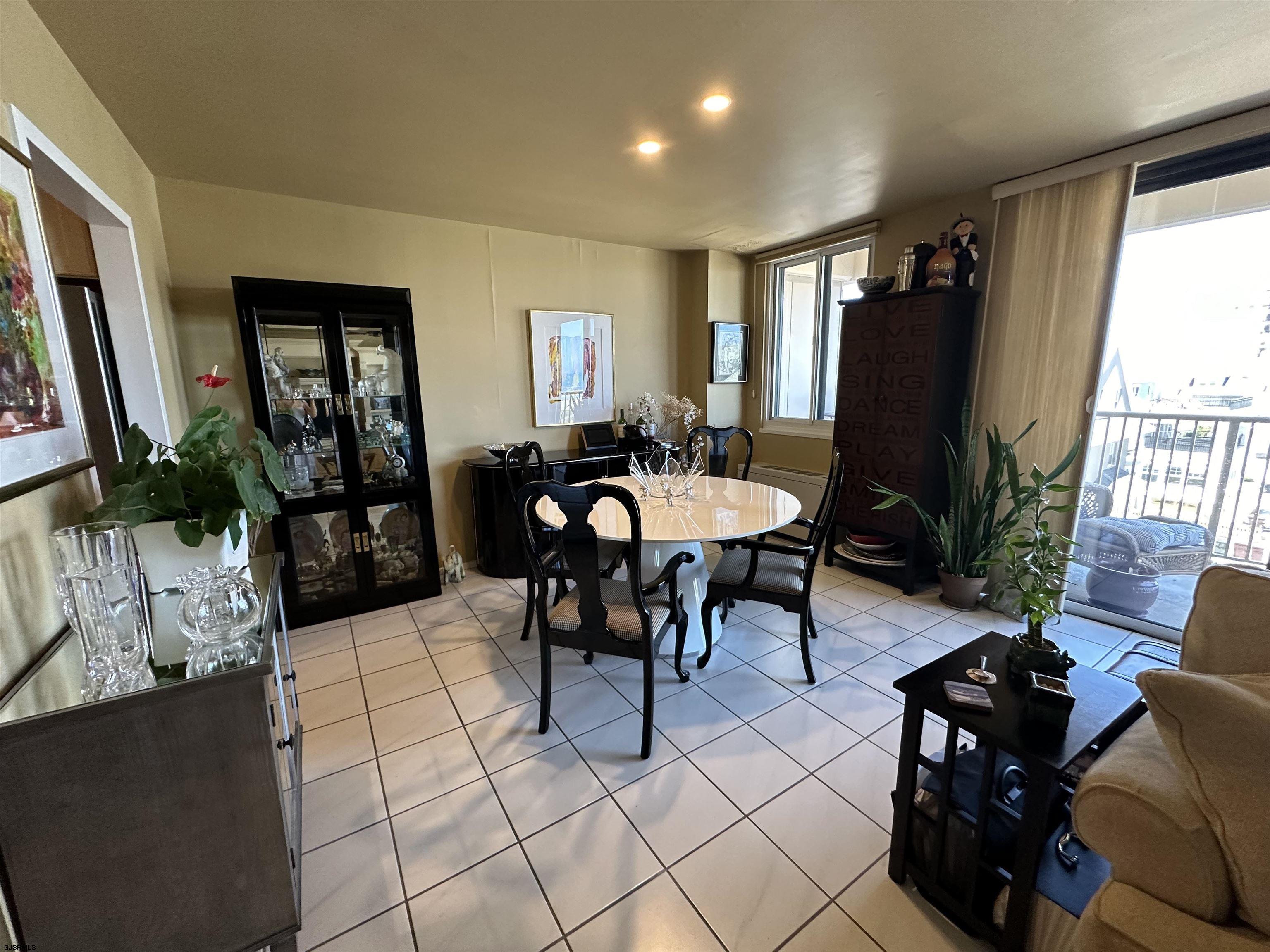 5000 Boardwalk Ave Unit: 213