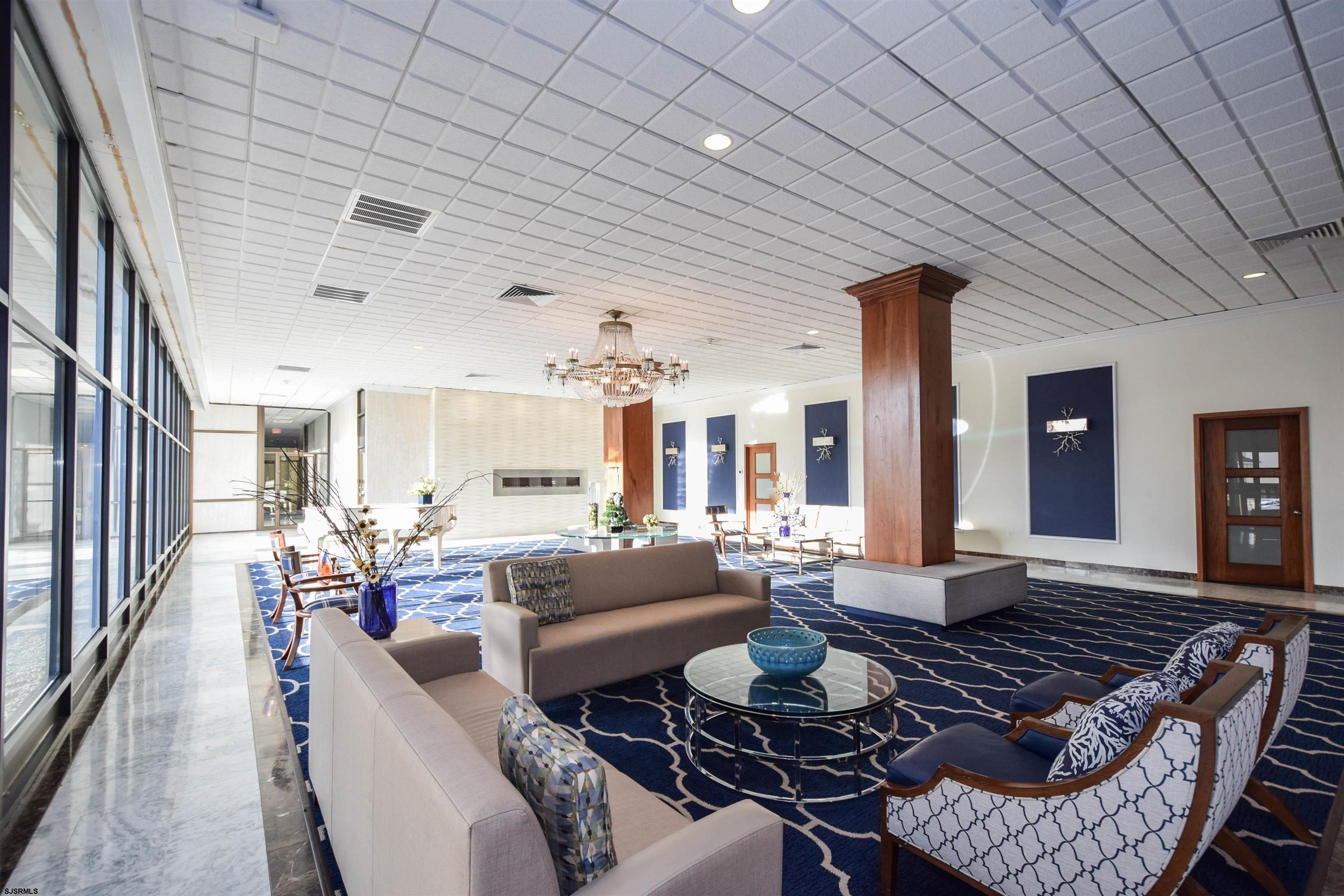 5000 Boardwalk Ave Unit: 213