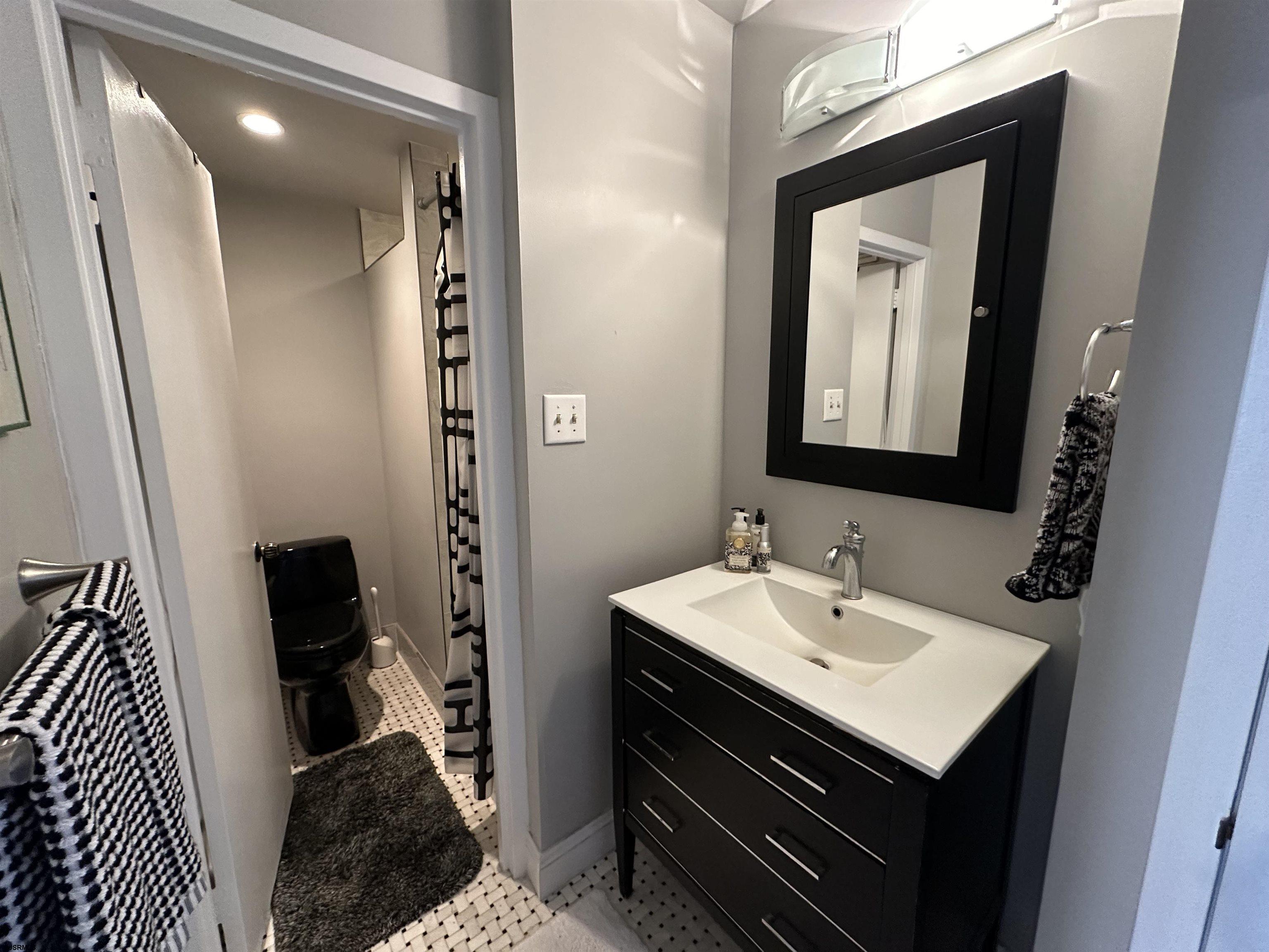 5000 Boardwalk Ave Unit: 213
