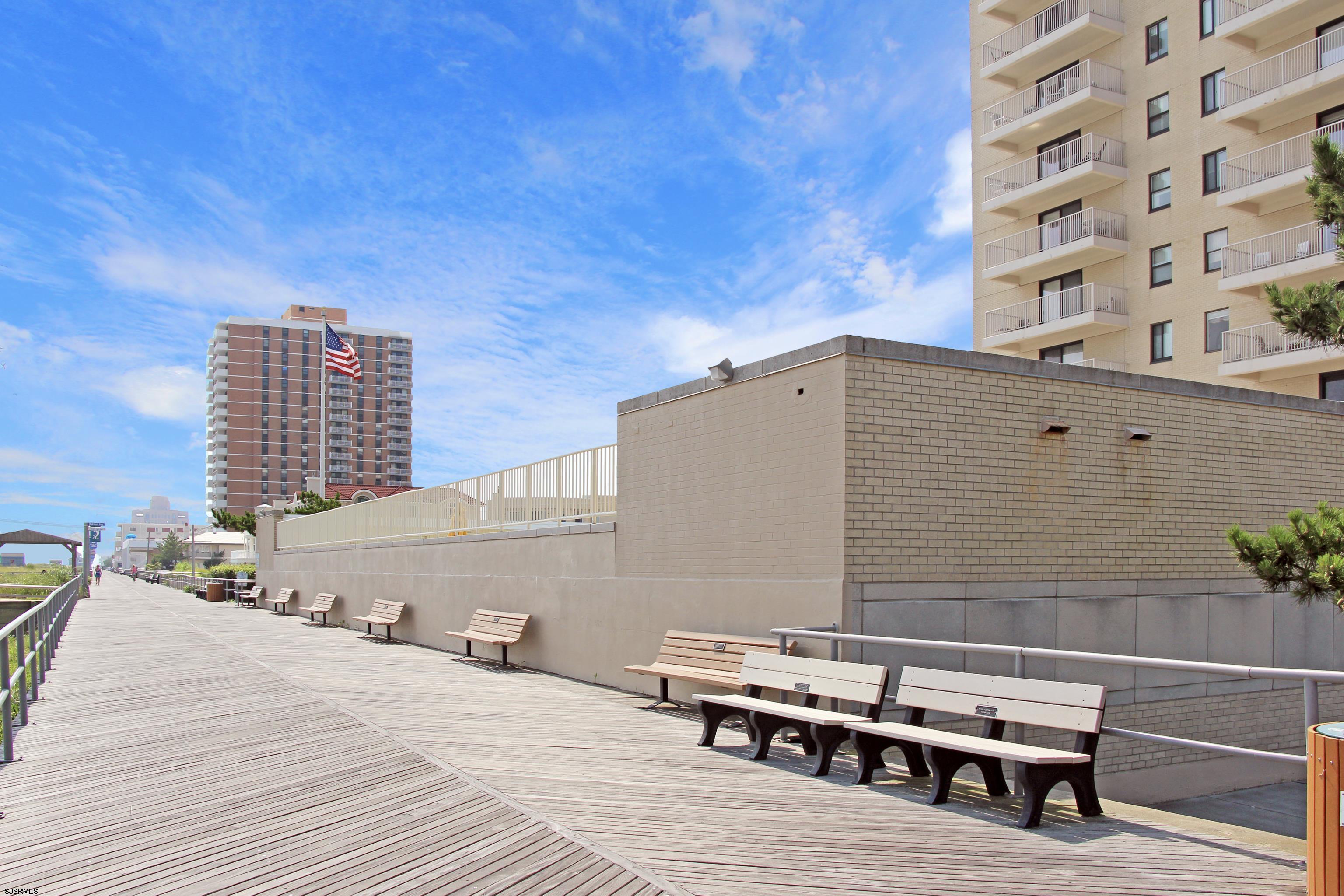 5000 Boardwalk Ave Unit: 213