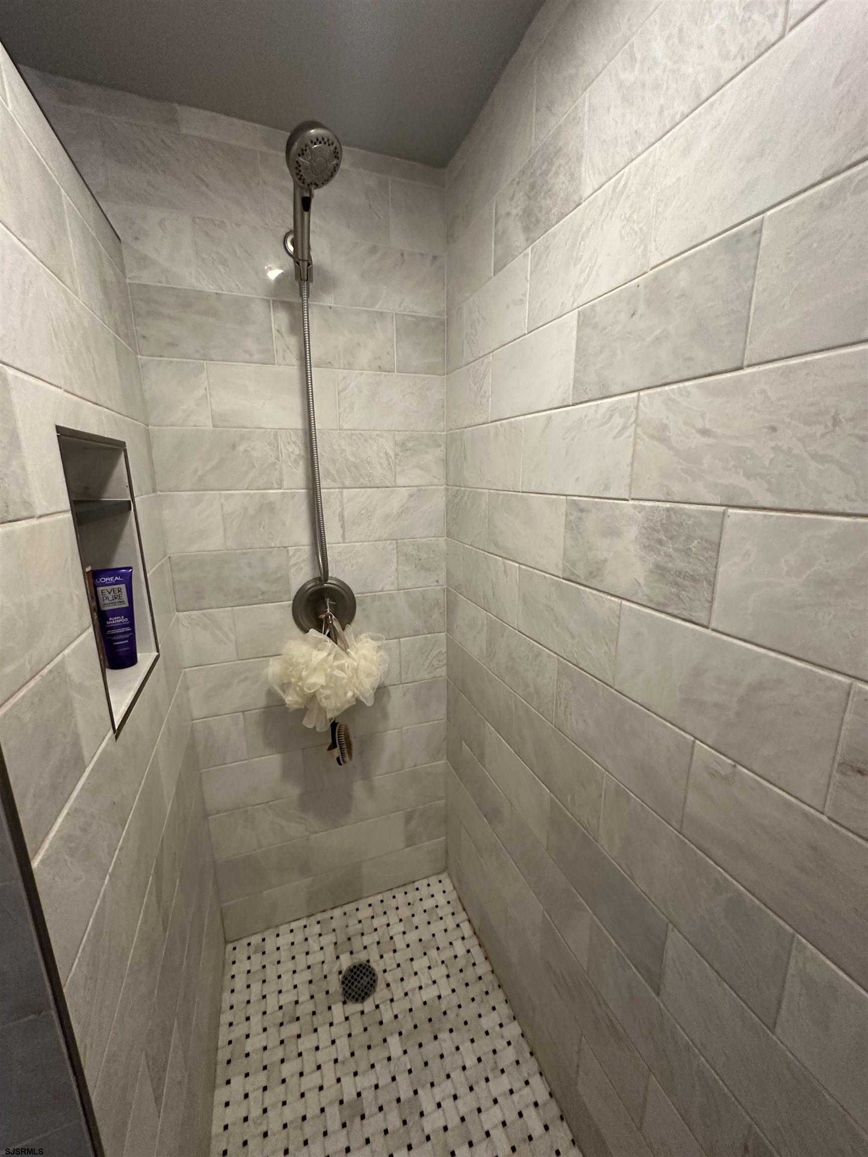 5000 Boardwalk Ave Unit: 213