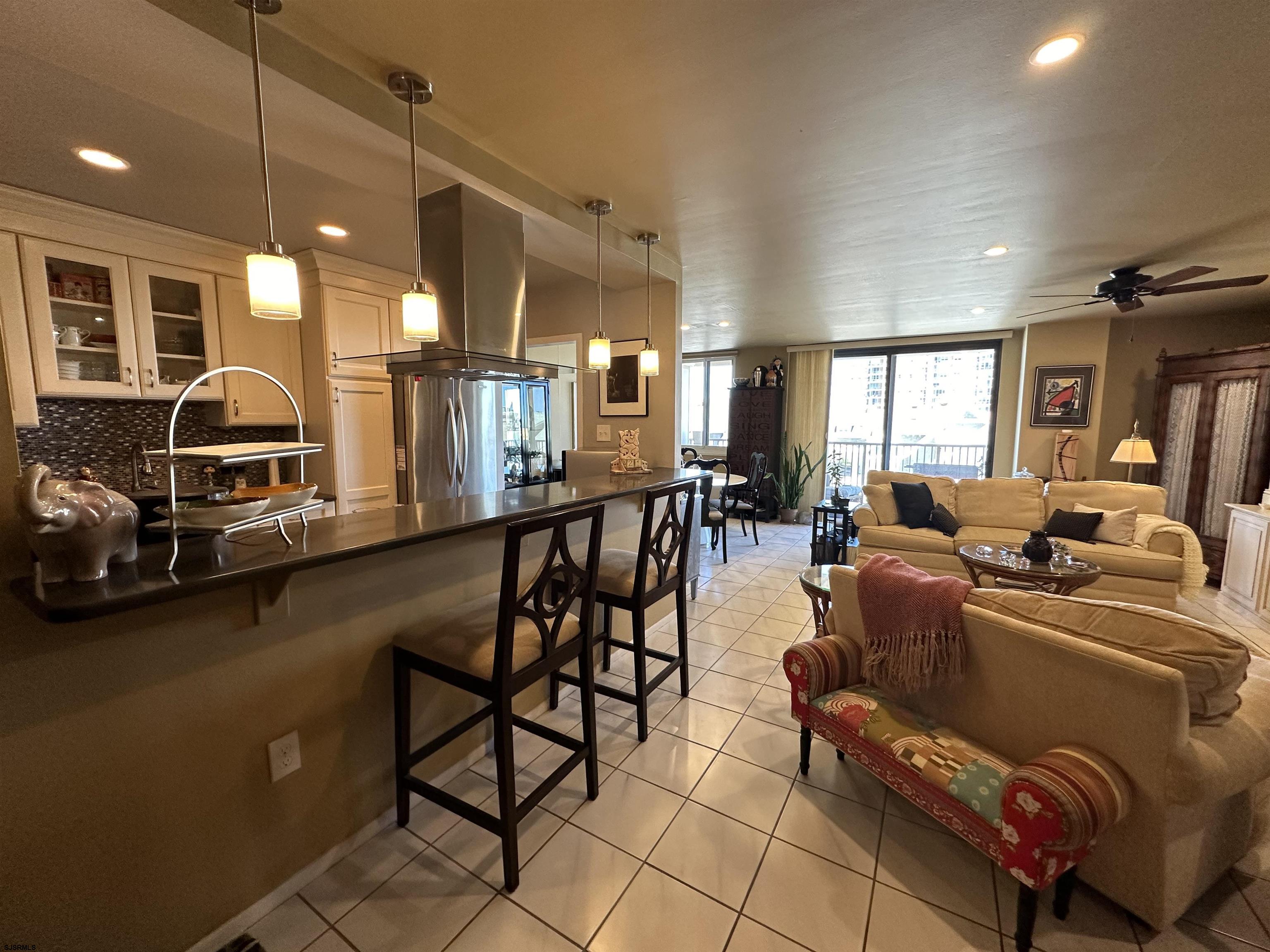 5000 Boardwalk Ave Unit: 213