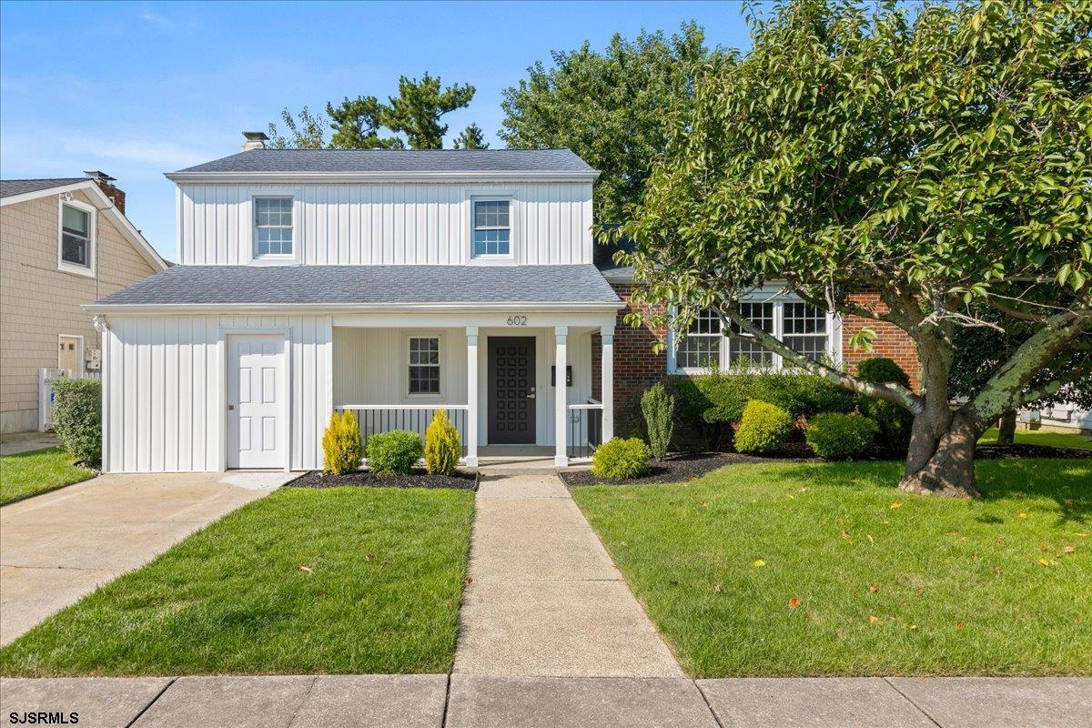 602 N Douglas Ave