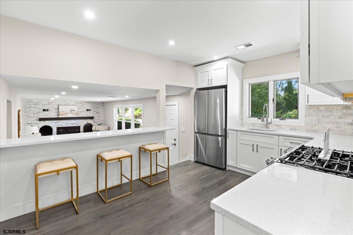602 N Douglas Ave