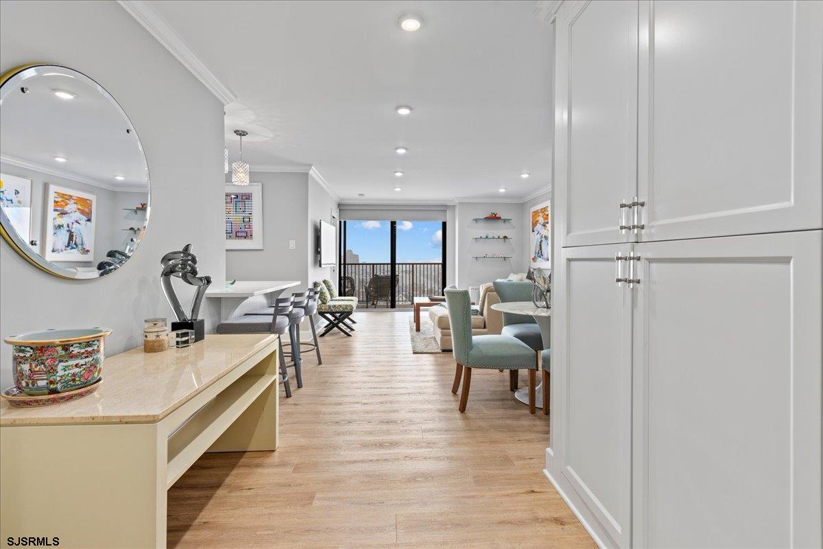 5000 Boardwalk Unit: 703