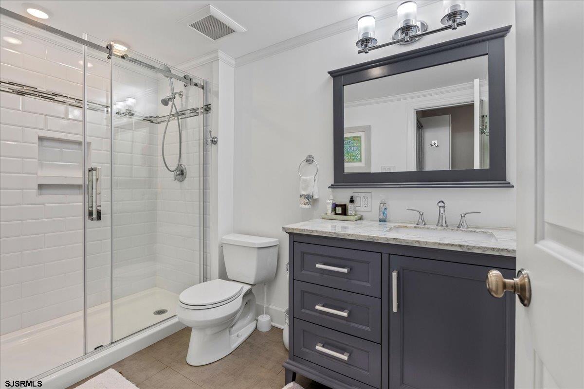 5000 Boardwalk Unit: 703