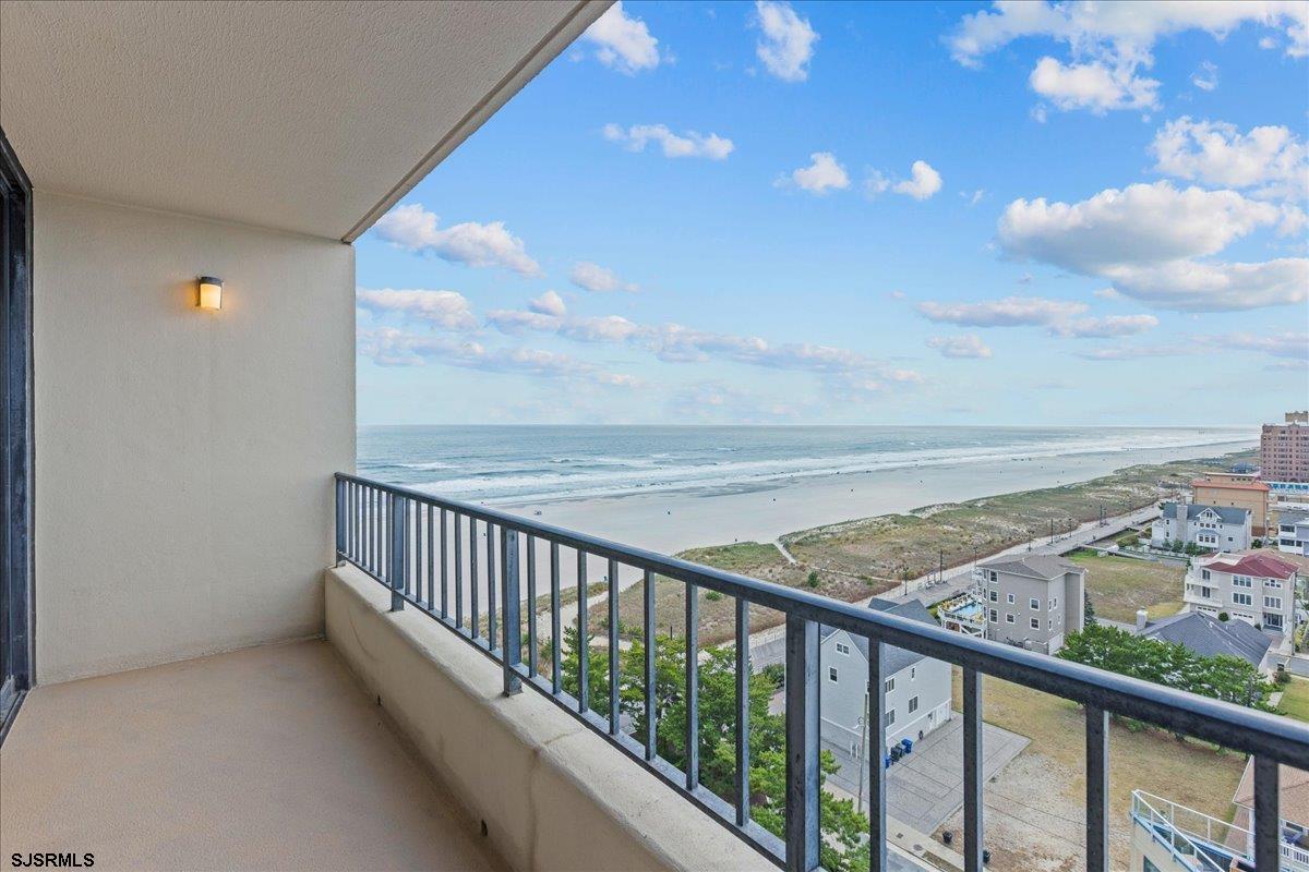 3851 Boardwalk Unit: 1212