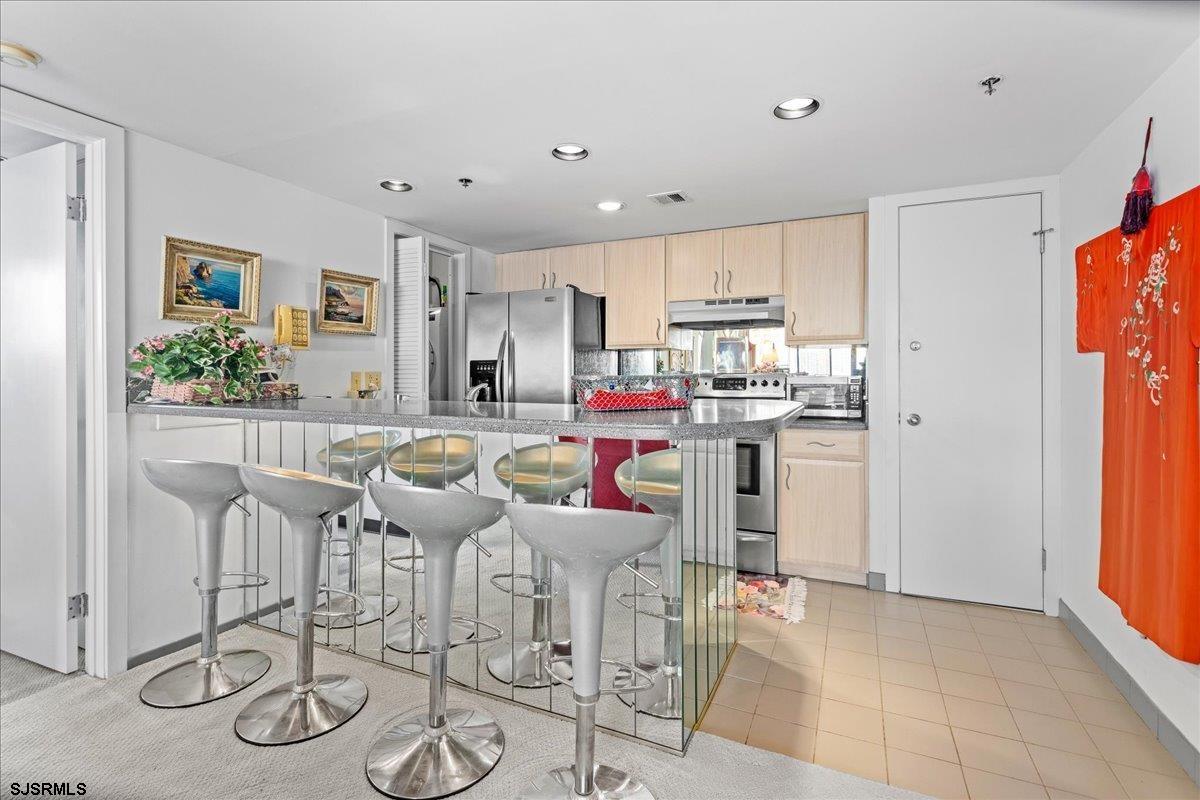 3851 Boardwalk Unit: 1212